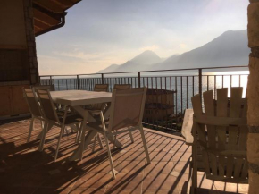 BMP APARTMENT DELUXE 1 JACUZZI RISCALDATA PRIVATA vista Lago di Garda